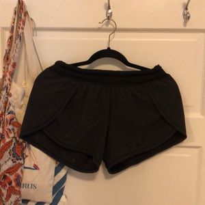 Lululemon Perforated Speed Short  - size 6